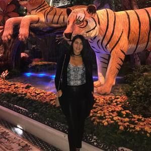 Meet your Posher, Karol